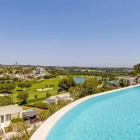 Exclusivo En Colinas Golf Apartment *