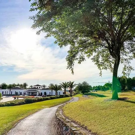 Exclusivo En Colinas Golf *