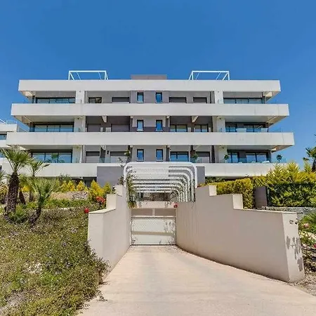 Exclusivo En Colinas Golf Apartment *